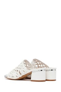 صندل زنانه سفید بافت کوتاه پاشنه‌بلند ضخیم دری مد