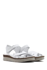 صندل زنانه سفید چرم تخت بندی راحتی دری مد