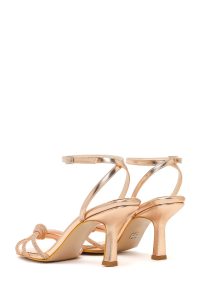 صندل زنانه صورتی بنددار مچ پا نگین‌دار پاشنه‌باریک دری مد