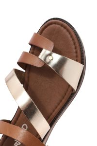 صندل زنانه طلایی سگک‌دار چرم متالیک مدل بدروم دری مد