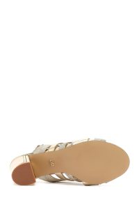 صندل زنانه طلایی متالیک پاشنه‌ضخیم بنددار دری مد