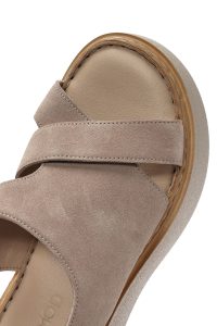 صندل زنانه طوسی جیر بنددار تخت ضخیم راحتی دری مد