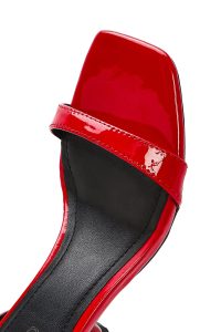 صندل زنانه قرمز بنددار پاشنه‌دار دری مد