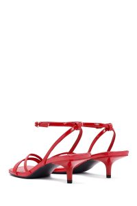 صندل زنانه قرمز چرم ورنی بنددار پاشنه‌دار دری مد