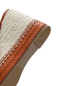 صندل زنانه قهوه‌ای بنددار پاشنه لژ کنفی دری مد