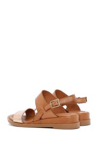 صندل زنانه قهوه‌ای روشن چرم بنددار دری مد