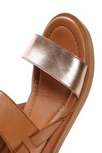 صندل زنانه قهوه‌ای روشن چرم بنددار دری مد