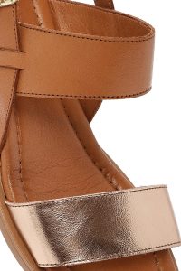 صندل زنانه قهوه‌ای روشن چرم بنددار دری مد