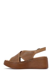 صندل زنانه قهوه‌ای روشن چرم طرح‌دار لژدار بنددار راحتی دری مد