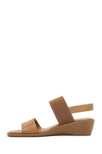 صندل زنانه قهوه‌ای روشن چرم لژدار دری مد