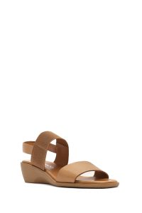 صندل زنانه قهوه‌ای روشن چرم لژدار دری مد