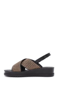 صندل زنانه قهوه‌ای پشت باز سگک‌دار حصیری تخت ضخیم دری مد