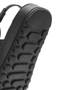 صندل زنانه مشکی با زیره ضخیم و نگین‌دار دری مد