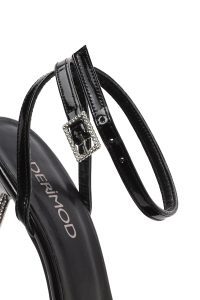 صندل زنانه مشکی براق پاشنه نازک نگین‌دار بنددار دری مد