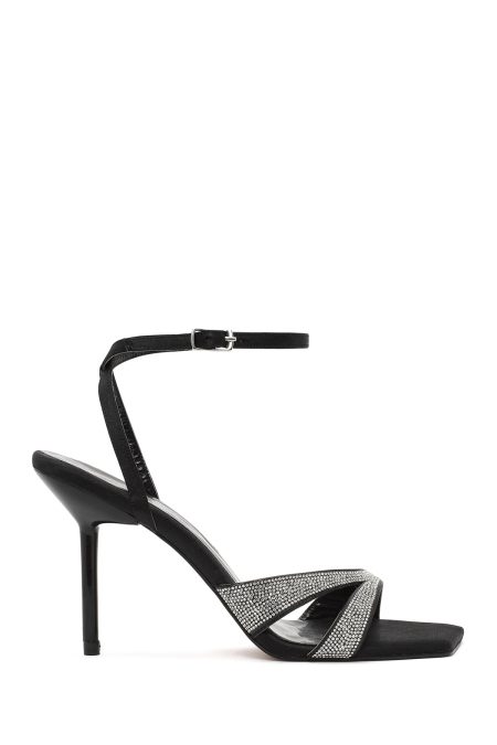 صندل زنانه مشکی بنددار پاشنه بلند نازک نگین‌دار دری مد