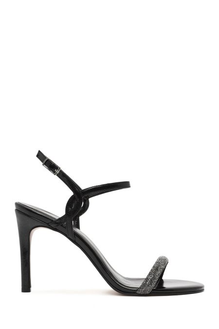 صندل زنانه مشکی بنددار پاشنه بلند نازک نگین‌دار دری مد