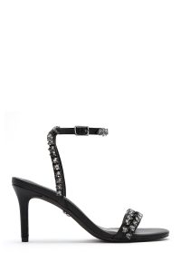 صندل زنانه مشکی بنددار پاشنه نازک نگین‌دار دری مد