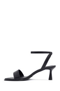 صندل زنانه مشکی بنددار پاشنه‌دار دری مد