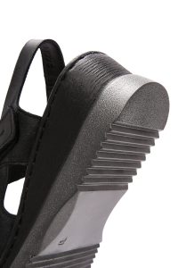 صندل زنانه مشکی بندی کفی ضخیم چرمی راحتی دری مد