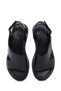 صندل زنانه مشکی سگک‌دار چرمی دری مد