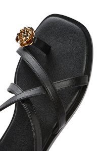 صندل زنانه مشکی لای‌انگشتی سگک‌دار دری مد