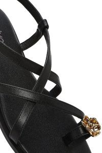 صندل زنانه مشکی لای‌انگشتی سگک‌دار دری مد