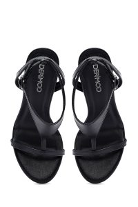 صندل زنانه مشکی مچی سگک‌دار پاشنه‌بلند نازک دری مد