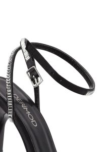 صندل زنانه مشکی نگین‌دار پاشنه‌نازک بنددار دری مد