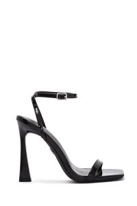 صندل زنانه مشکی پاشنه نازک بلند بنددار دری مد