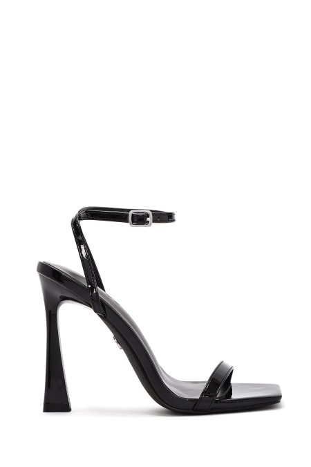 صندل زنانه مشکی پاشنه نازک بلند بنددار دری مد