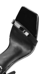 صندل زنانه مشکی پاشنه نازک بلند بنددار دری مد