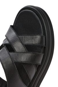 صندل زنانه مشکی چرم بند پشت باز دری مد