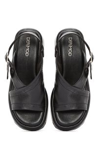 صندل زنانه مشکی چرم بنددار تخت ضخیم دری مد