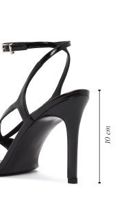 صندل زنانه مشکی چرم بنددار پاشنه‌نازک بلند دری مد