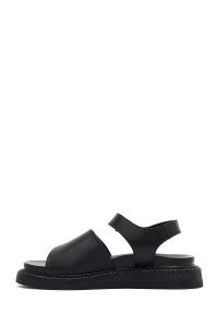 صندل زنانه مشکی چرم تخت بندی دری مد