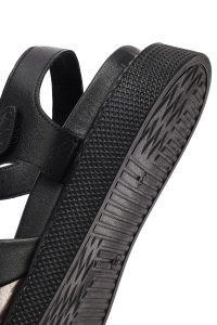 صندل زنانه مشکی چرم تخت بندی دری مد