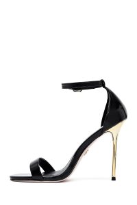 صندل زنانه مشکی چرم متالیک پاشنه‌نازک بلند بنددار دری مد