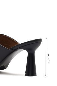 صندل زنانه مشکی چرم پاشنه‌دار دری مد