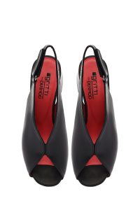 صندل زنانه مشکی چرم پاشنه‌ضخیم کوتاه بنددار دری مد