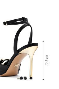 صندل زنانه مشکی چرم پاشنه‌نازک بلند بنددار دری مد