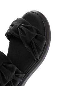 صندل زنانه مشکی کفی ضخیم دری مد