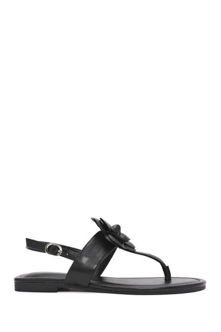 صندل زنانه مشکی گل‌دار انگشتی دری مد