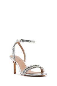 صندل زنانه نقره‌ای نگین‌دار پاشنه‌نازک بنددار دری مد