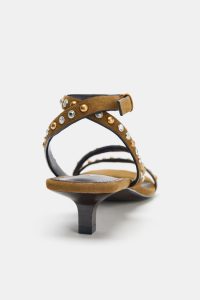 صندل زنانه پاشنه کوتاه جیر پرچ‌دار زارا – ZARA