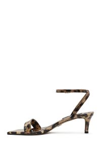 صندل زنانه پلنگی بنددار پاشنه کوتاه نازک ورنی دری مد