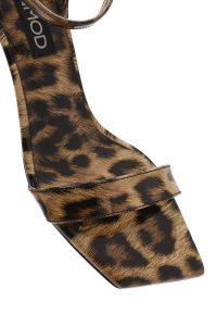 صندل زنانه پلنگی بنددار پاشنه کوتاه نازک ورنی دری مد