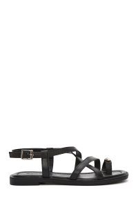 صندل زنانه چرم مشکی بنددار مچ پا دری مد