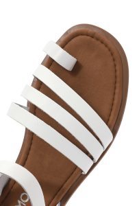 صندل زنانه چرمی سفید انگشتی بندی مدل بدروم دری مد