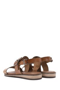 صندل زنانه چرمی قهوه‌ای روشن سگک‌دار مدل بدروم دری مد