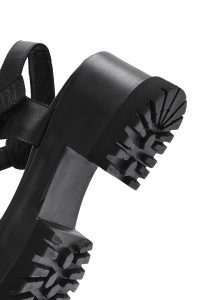 صندل زنانه چرمی مشکی بندی با زیره ضخیم دری مد